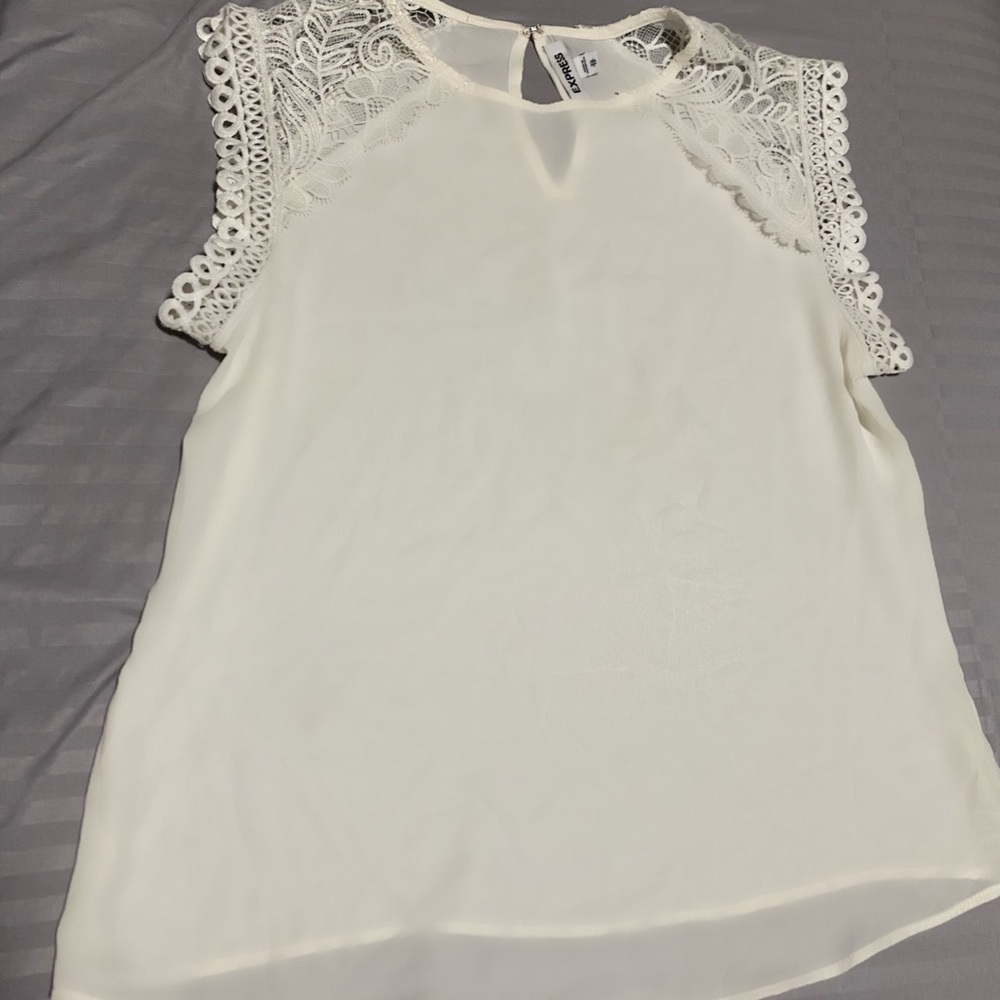 Express Blouse - Picture 3 of 3